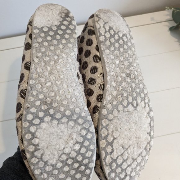 TOMS Gold Polka Dot Classic Canvas Shoes Size W8.5 - Picture 3 of 9